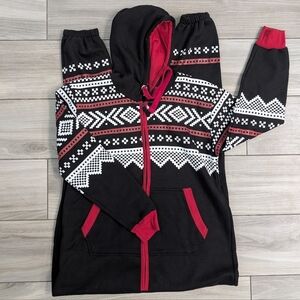 Eskaay Skyline Wear Black and Red Patterned Footless Onesie
